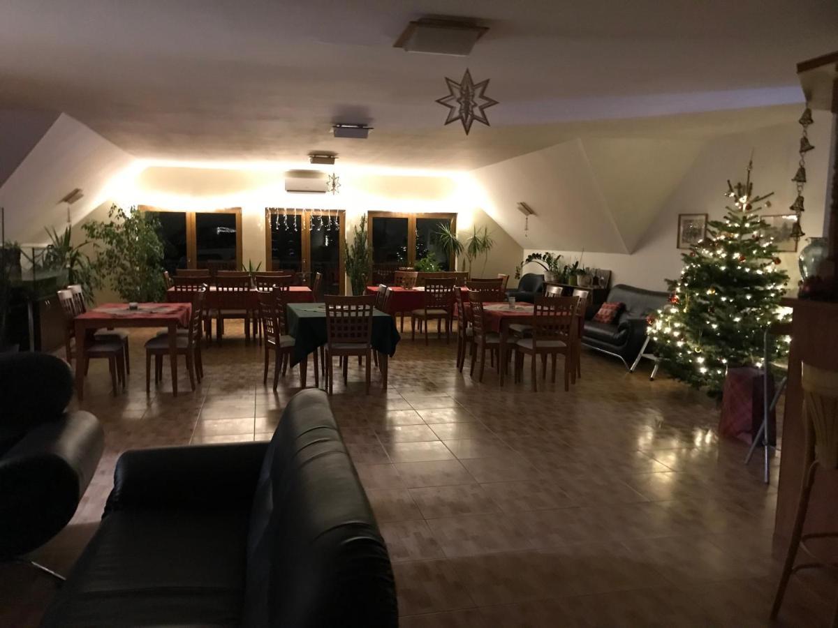 Bed and Breakfast Prosper Lovasklub Panzió Piliscsév Exteriér fotografie