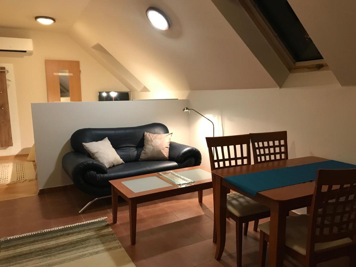 Bed and Breakfast Prosper Lovasklub Panzió Piliscsév Exteriér fotografie